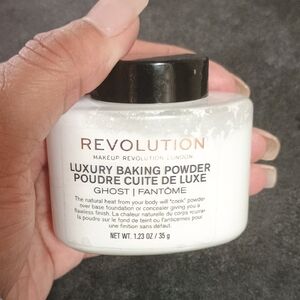 Revolution Luxury Baking Powder - Ghost White